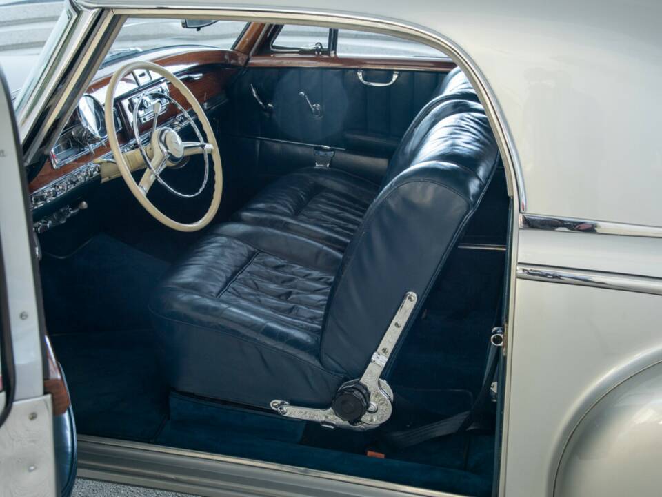 Immagine 22/39 di Mercedes-Benz 300 Sc Coupé (1956)