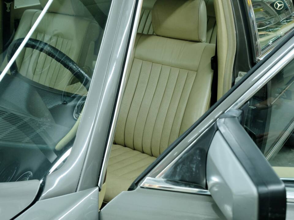 Bild 36/50 von Mercedes-Benz 500 SEL (1983)