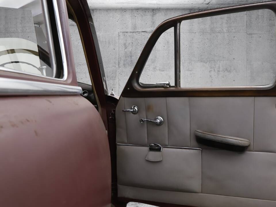 Immagine 10/34 di Mercedes-Benz 220 S (1957)