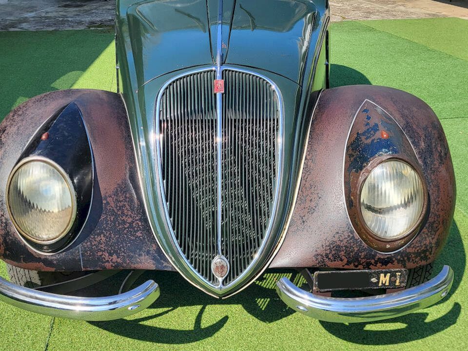 Image 20/75 of FIAT 1500 (1937)