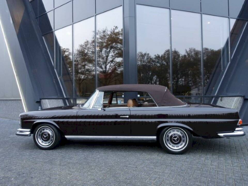 Bild 6/36 von Mercedes-Benz 280 SE 3,5 (1970)