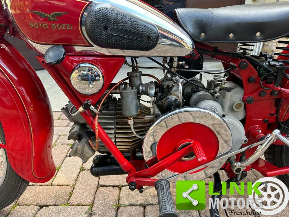 Immagine 7/10 di Moto Guzzi DUMMY (1952)