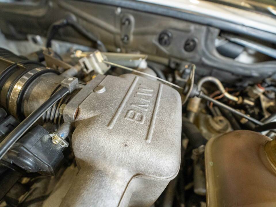 Afbeelding 13/52 van BMW 528i (1984)