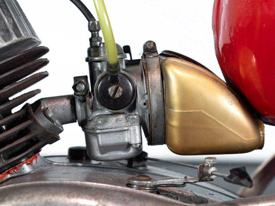 Afbeelding 27/31 van BM DUMMY (1963)