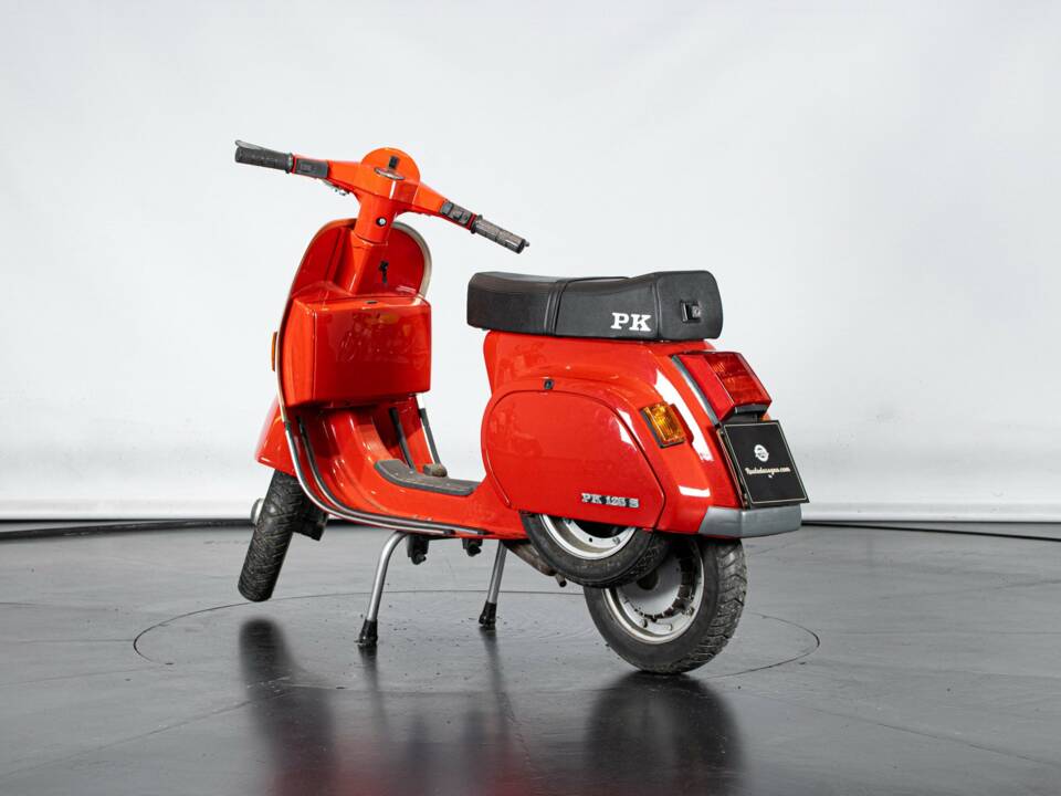 Image 2/30 of Piaggio DUMMY (1982)