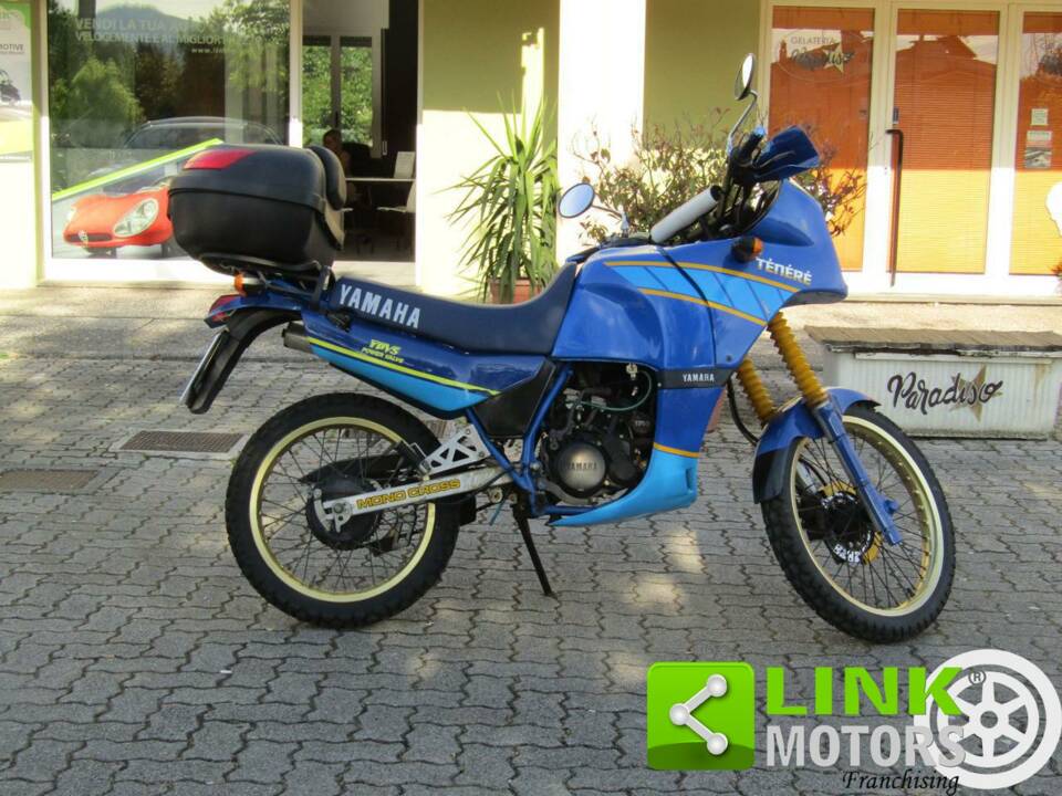 Image 2/10 de Yamaha DUMMY (1987)