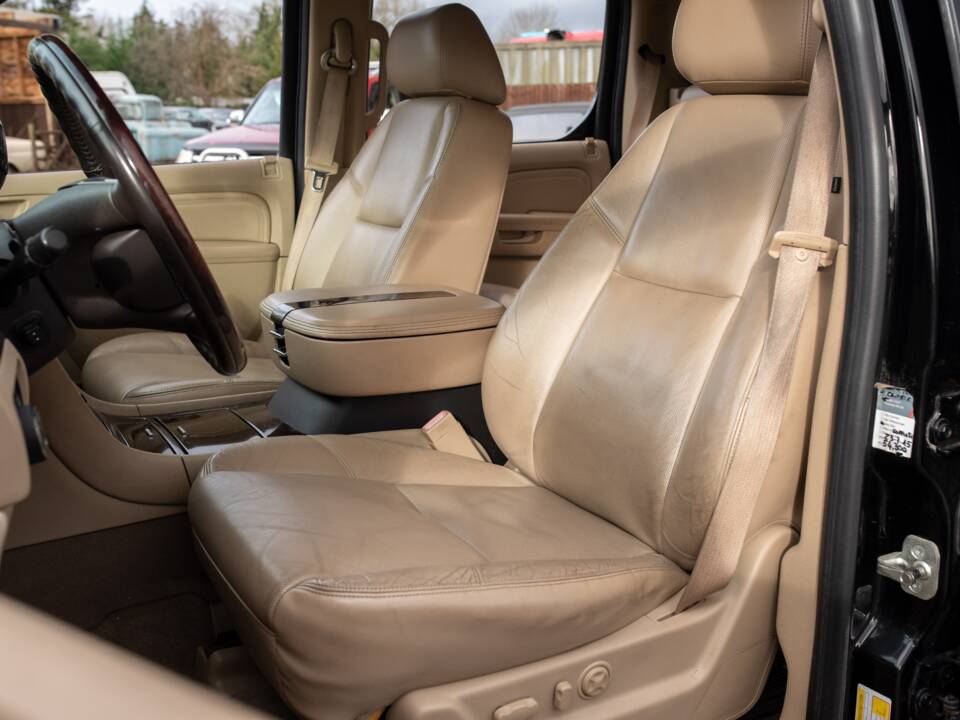 Afbeelding 43/50 van Cadillac Escalade EXT (2010)