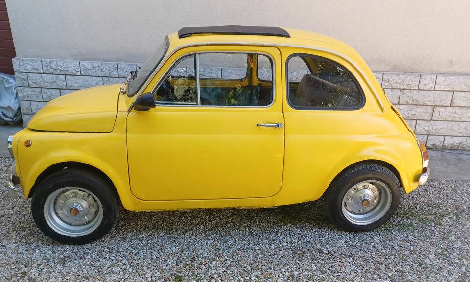 Image 3/8 of FIAT 500 L (1971)
