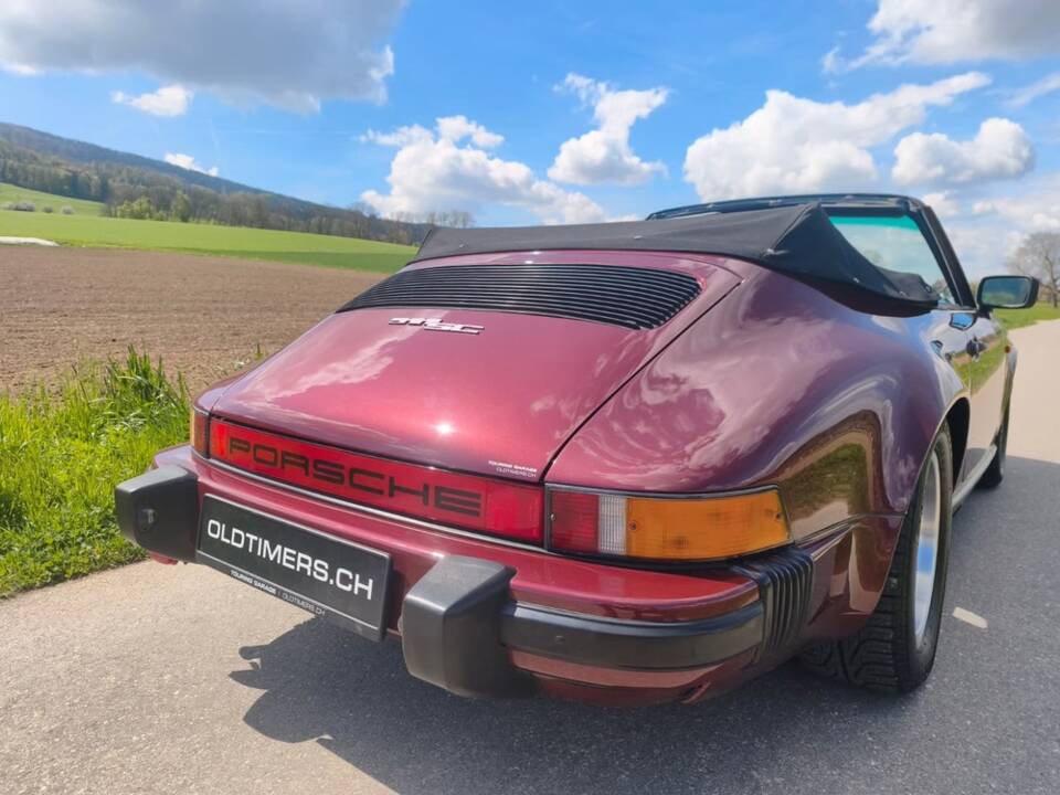 Image 22/25 of Porsche 911 SC 3.0 (1983)