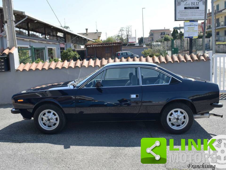 Image 4/10 de Lancia Beta Coupe 2000 i.e. (1982)