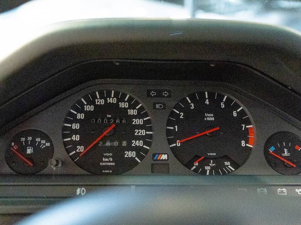 Bild 19/34 von BMW M3 Sport Evo (1990)