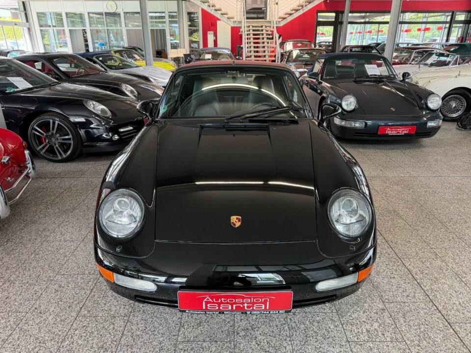 Image 38/39 of Porsche 911 Carrera (1997)