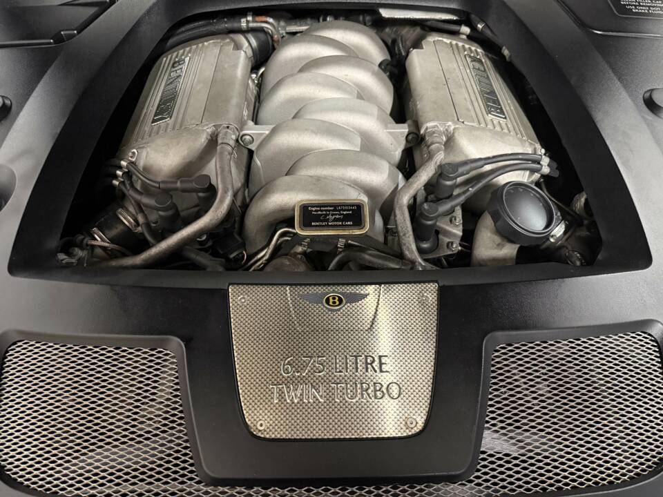 Image 14/20 of Bentley Arnage T (2002)