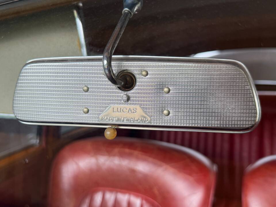 Bild 21/34 von Jaguar Mk II 2.4 (1961)