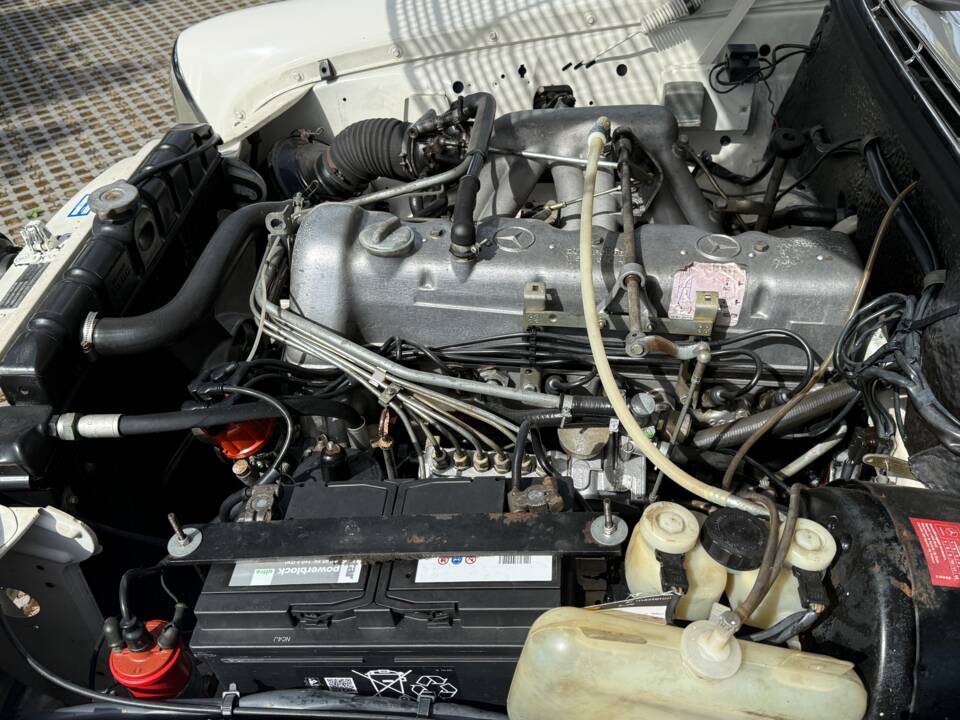 Image 31/54 de Mercedes-Benz 280 SE 3,5 (1970)