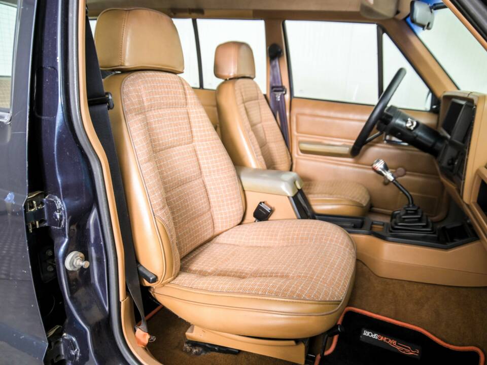Bild 29/50 von Jeep Cherokee 2.8L V6 (1986)