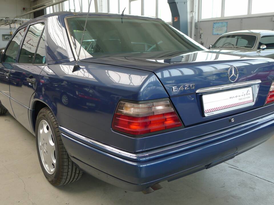 Afbeelding 28/40 van Mercedes-Benz E 420 (1993)