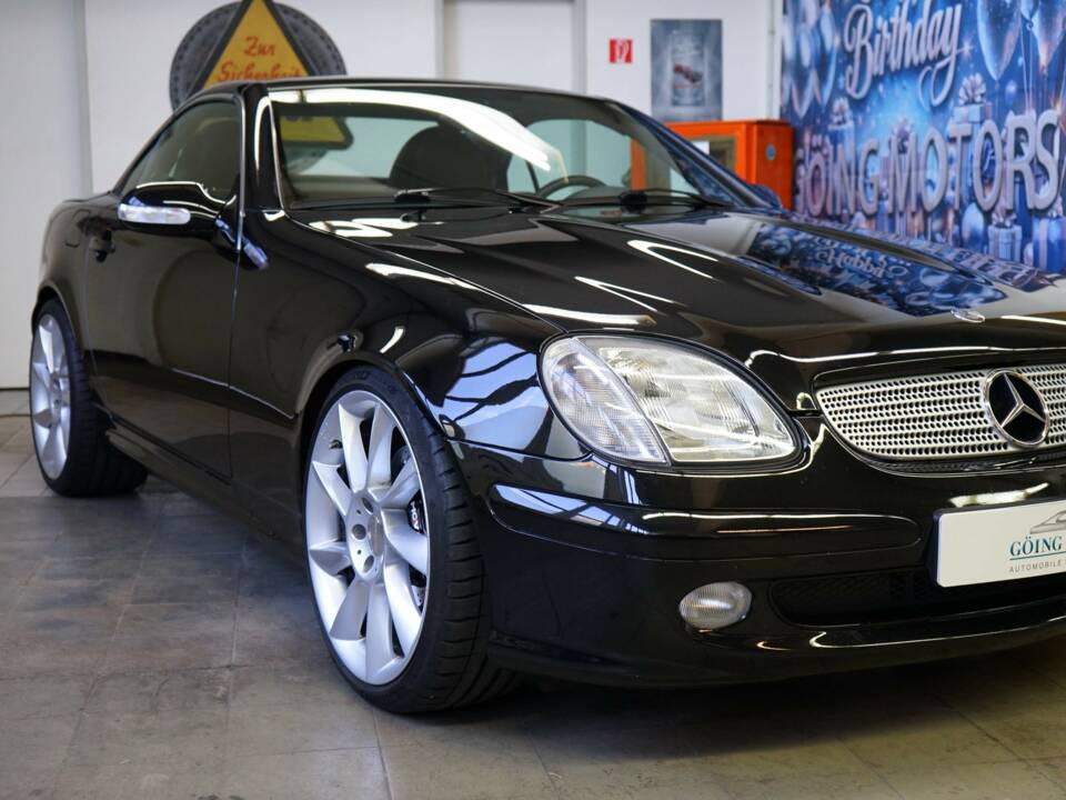 Image 3/48 of Mercedes-Benz SLK 230 Kompressor (2003)