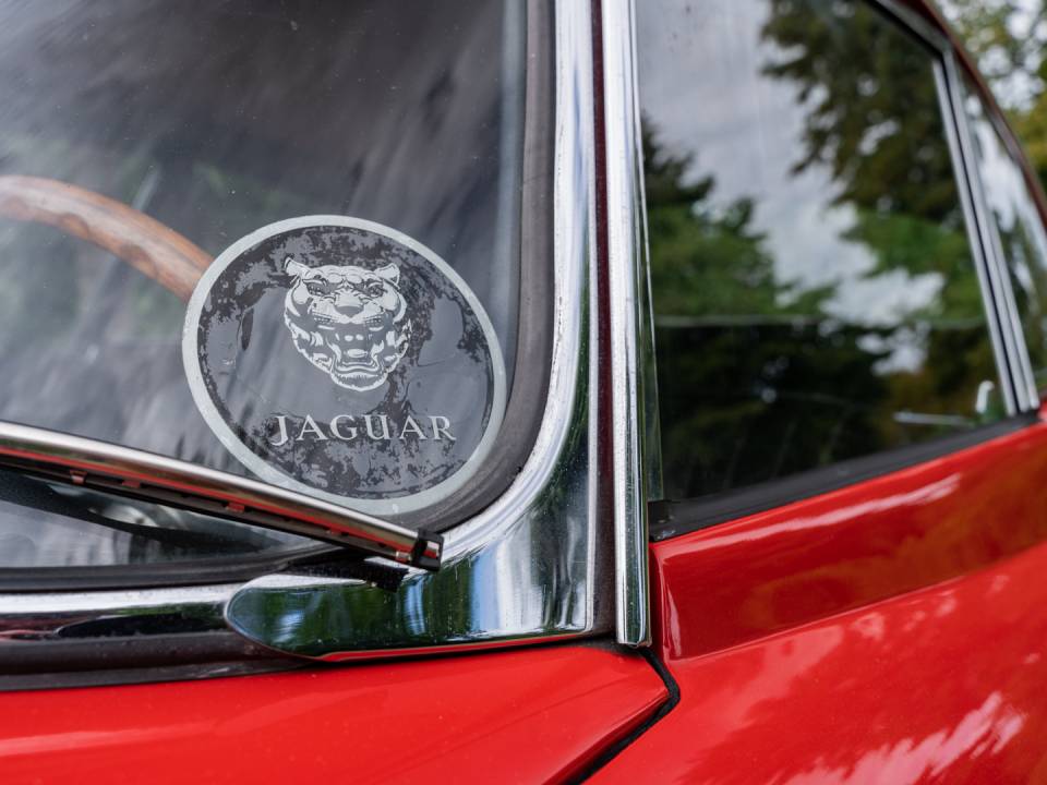 Afbeelding 18/26 van Jaguar E-Type 4.2 (1965)