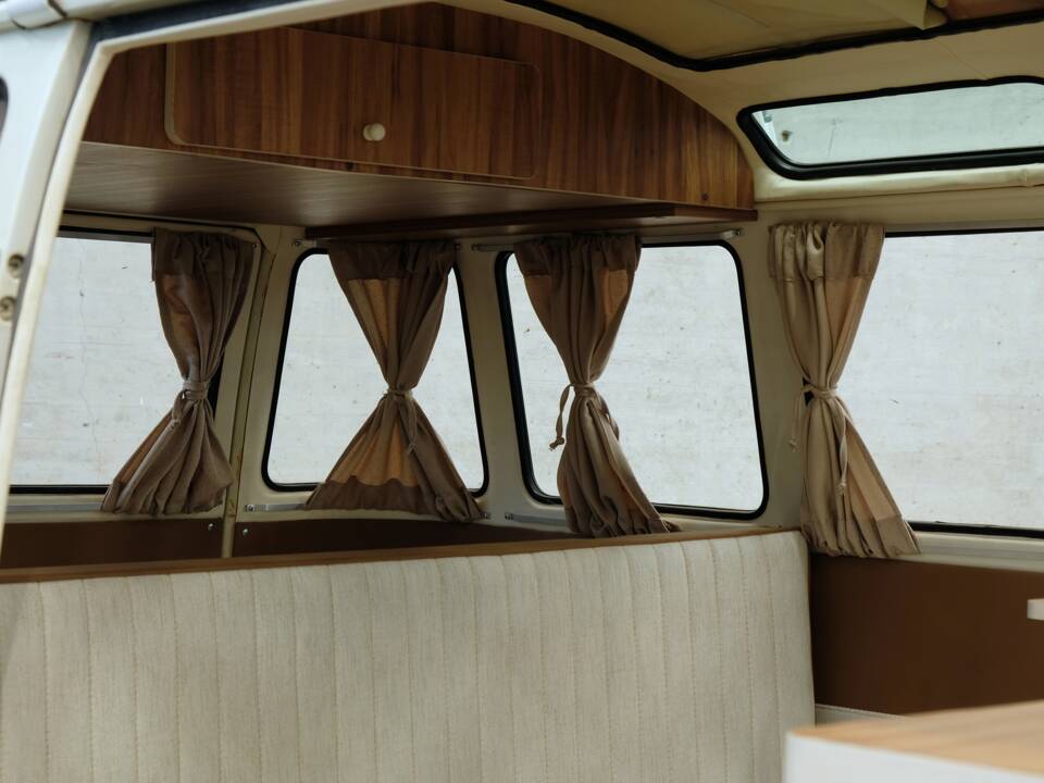 Bild 6/24 von Volkswagen T1 Brasil 1.6 (1975)