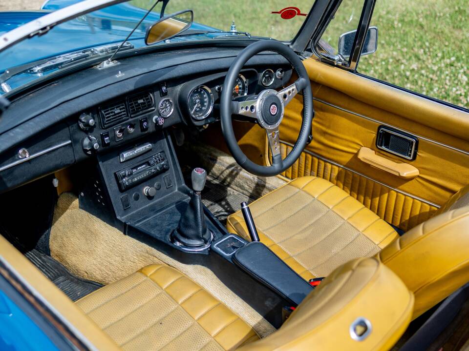 Imagen 4/50 de MG MGB (1973)