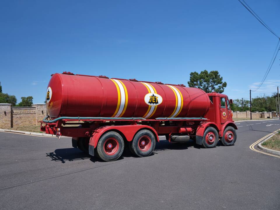 Bild 21/42 von AEC Mammoth Major Tanker (1954)
