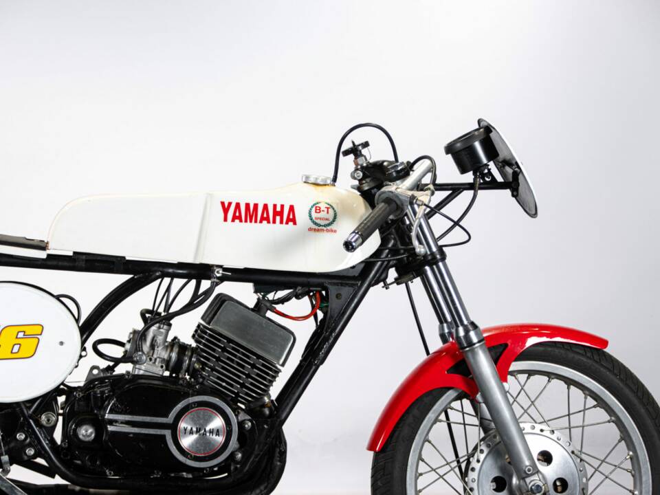 Imagen 37/50 de Yamaha 175 GP Special (1975)