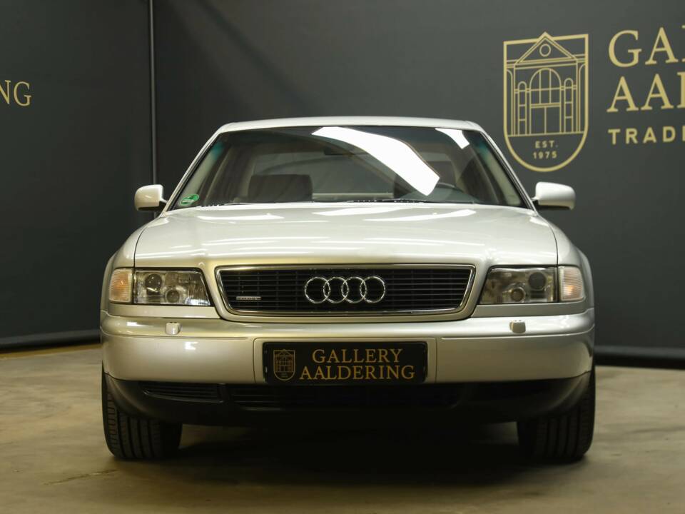 Immagine 9/50 di Audi A8 4.2 quattro (1995)