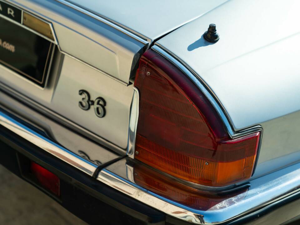 Bild 17/42 von Jaguar XJ-S 3.6 (1990)