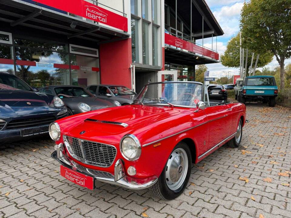 Image 2/34 of FIAT 1500 S (1961)