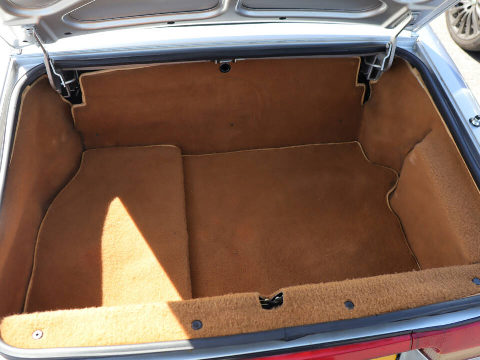 Image 40/50 of Alfa Romeo 2.0 Spider (1992)