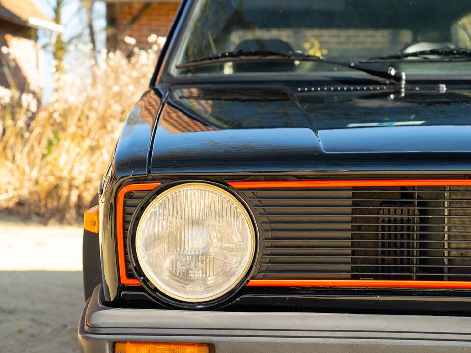 Bild 17/54 von Volkswagen Golf Mk I GTI 1.6 (1980)