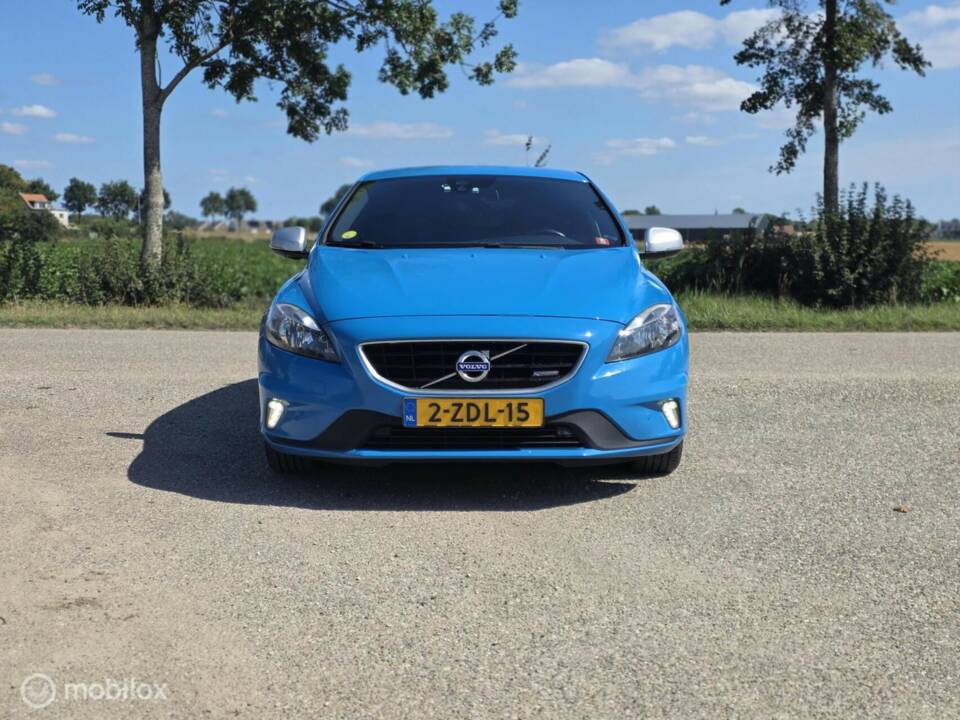 Imagen 7/42 de Volvo V40 D4 R-Design (2014)