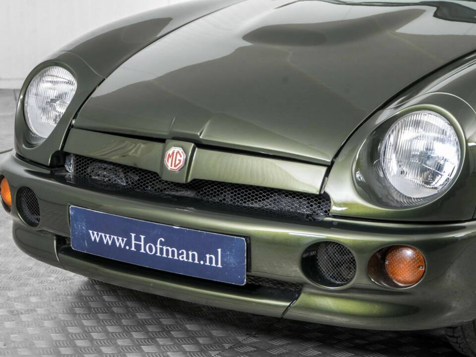 Immagine 19/50 di MG RV8 (1994)