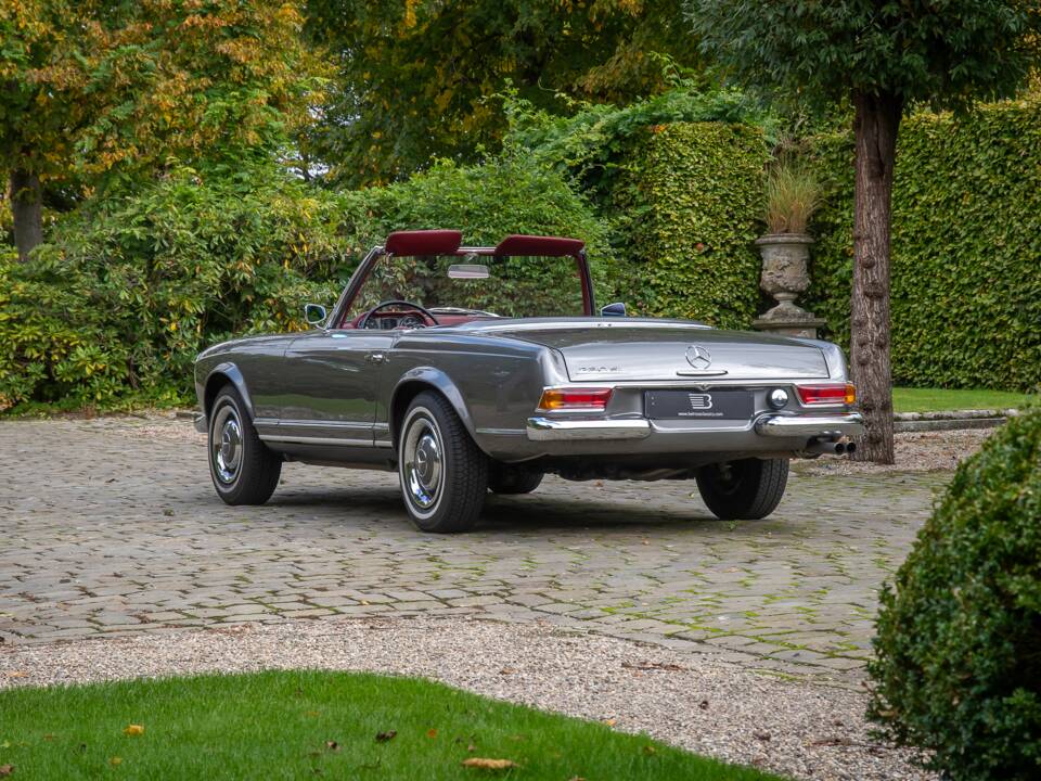 Bild 21/28 von Mercedes-Benz 230 SL (1965)