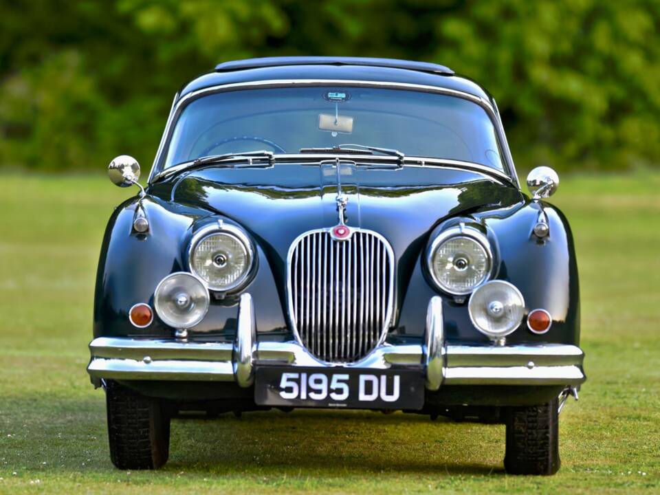 Image 4/50 of Jaguar XK 150 FHC (1960)
