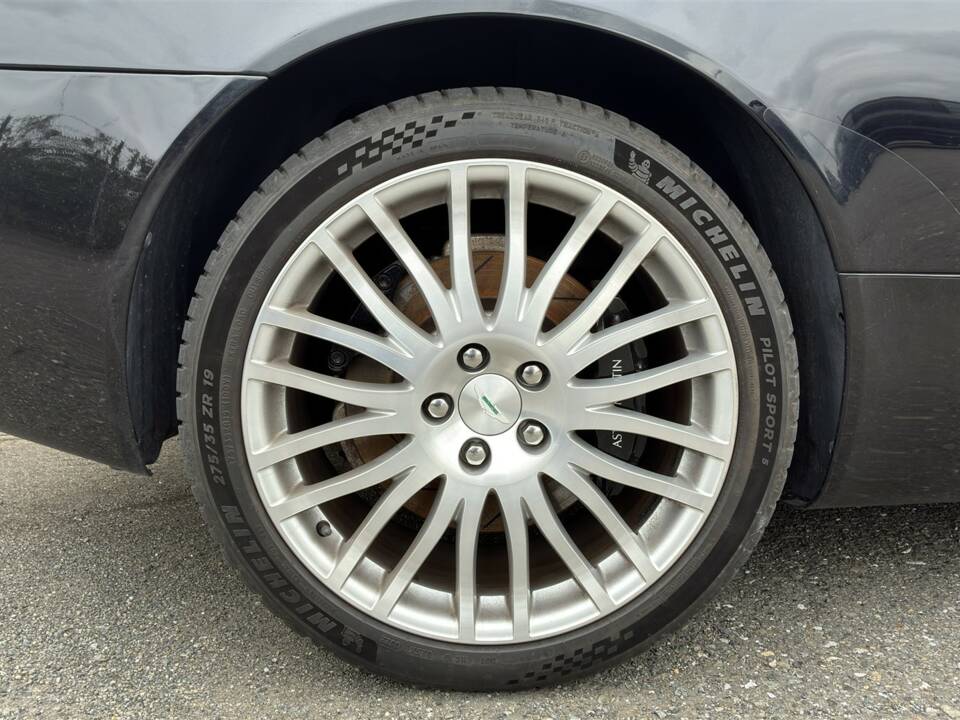 Imagen 50/60 de Aston Martin DB 9 (2011)