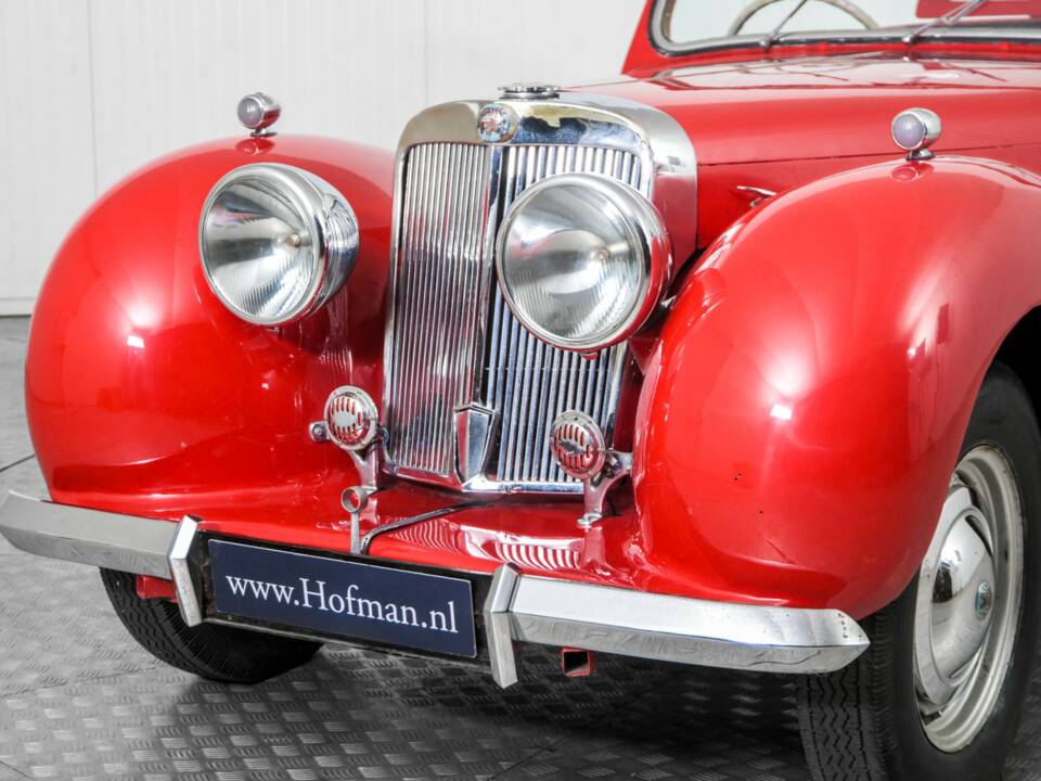 Image 30/50 of Triumph 1800 Roadster (1947)