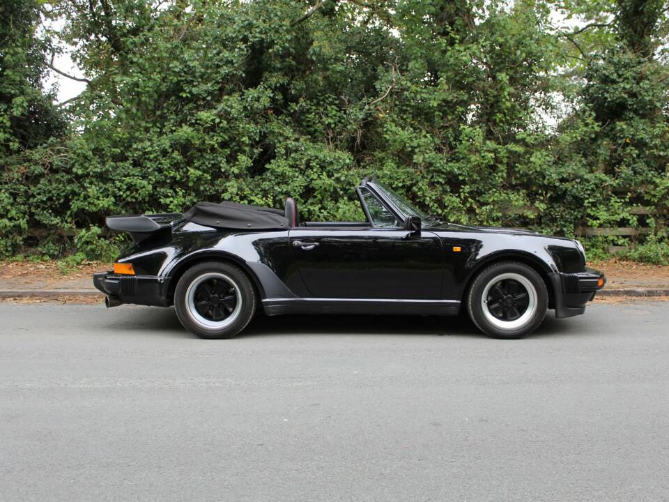 Image 7/18 de Porsche 911 Turbo 3.3 Flatnose (1988)