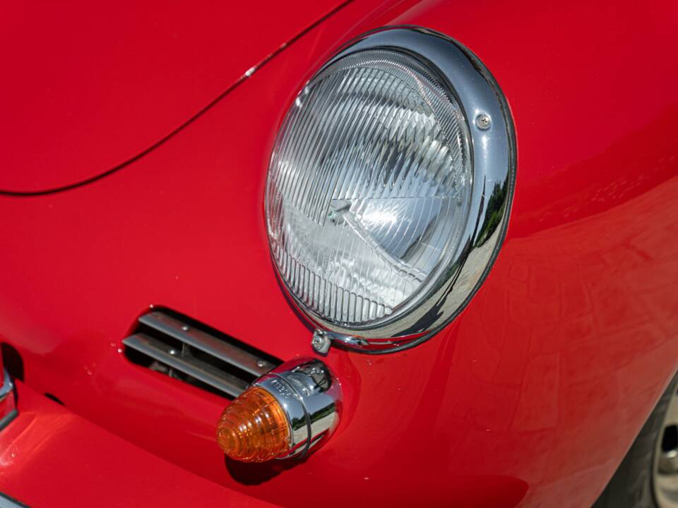 Image 16/50 of Porsche 356 C 1600 SC (1964)