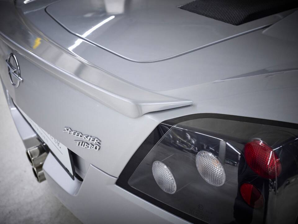 Image 54/81 of Opel Speedster 2.0 Turbo (2003)