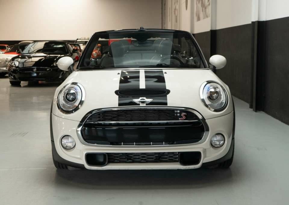 Image 39/50 de Mini Cooper S (2018)