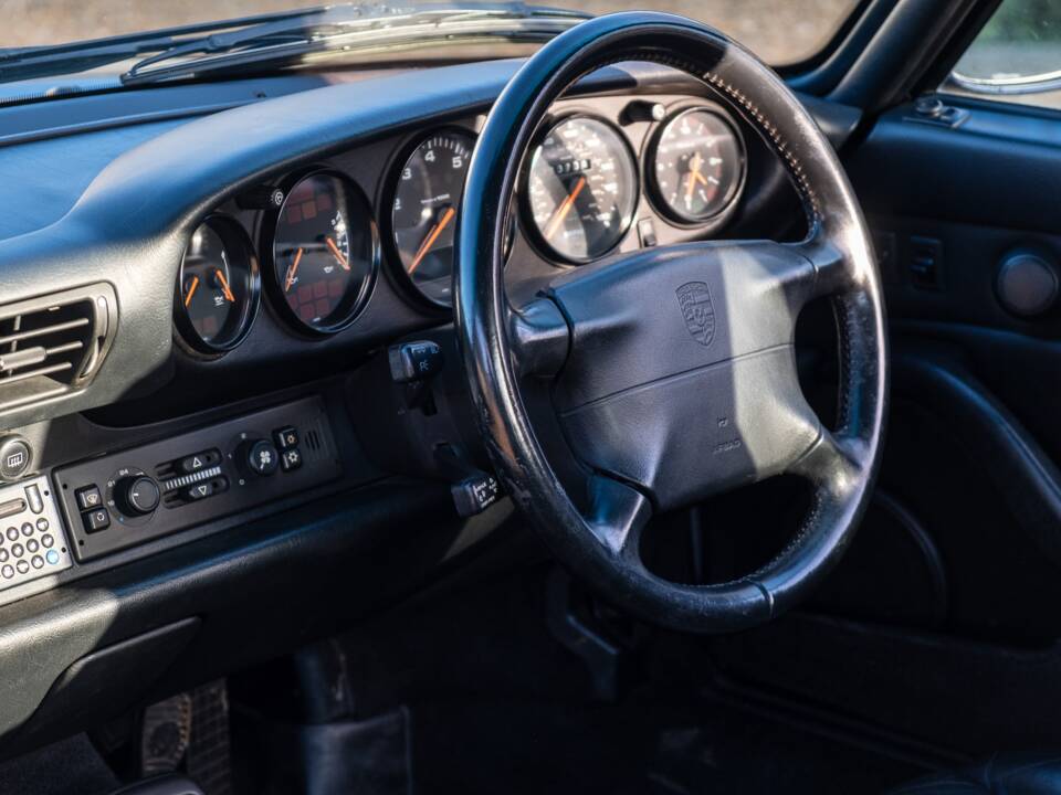 Image 47/93 de Porsche 911 Carrera (1994)