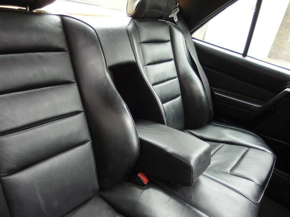 Immagine 59/98 di Mercedes-Benz 190 E 2.3-16 (1985)