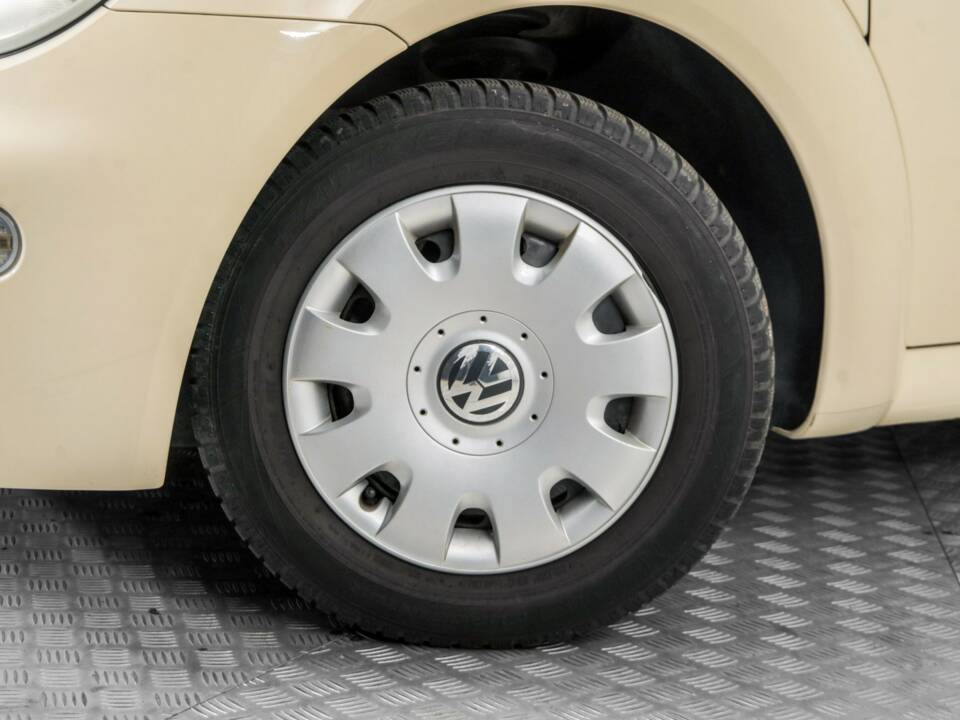 Bild 4/50 von Volkswagen New Beetle 1.6 (2003)