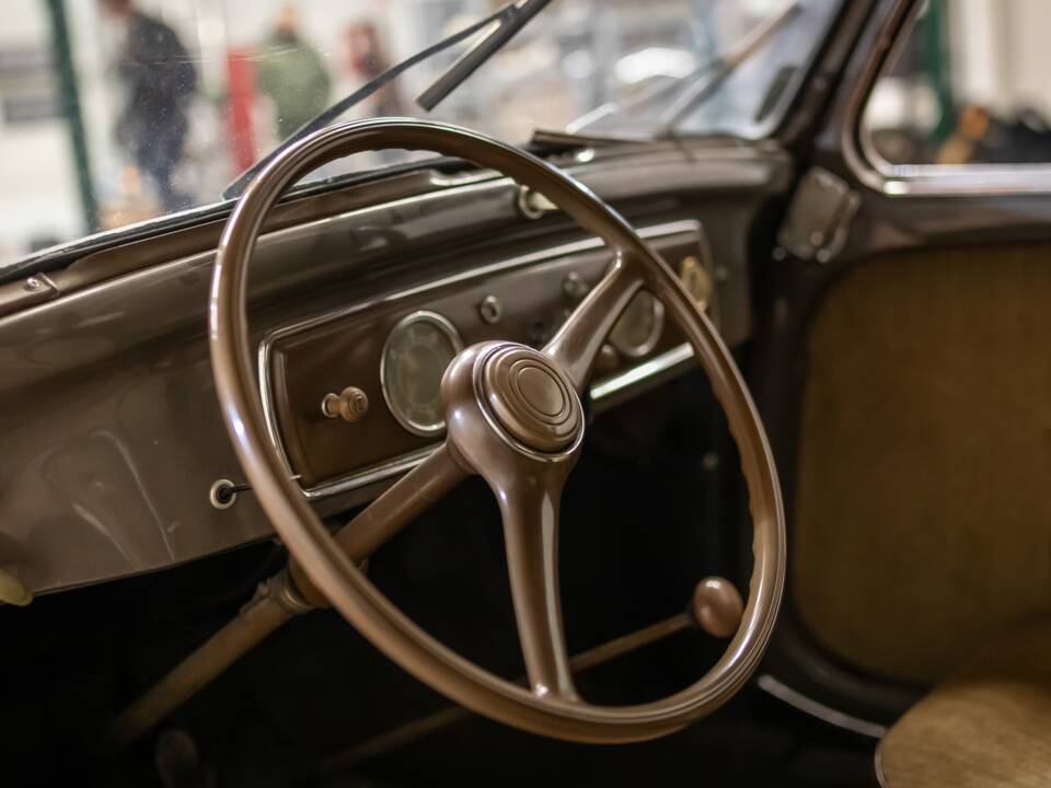 Bild 11/16 von FIAT 500 C Topolino (1952)