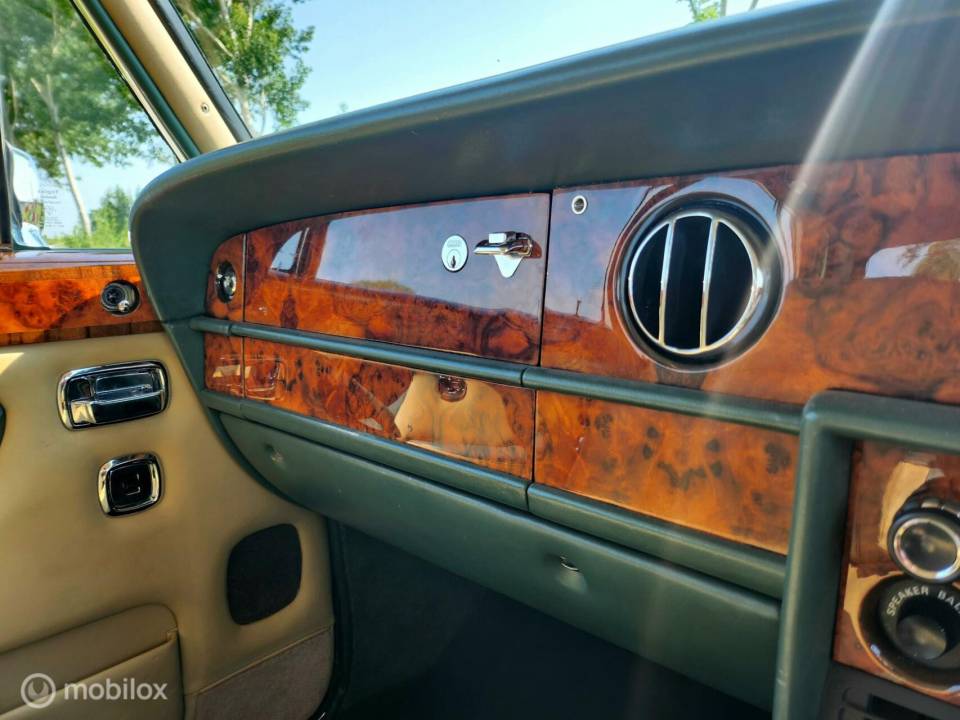 Afbeelding 15/41 van Rolls-Royce Silver Shadow II (1978)