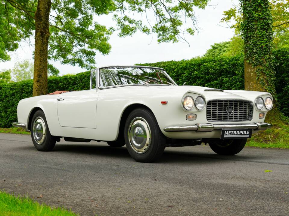 Image 18/41 of Lancia Flaminia GT 3C 2.5 Convertible (1963)