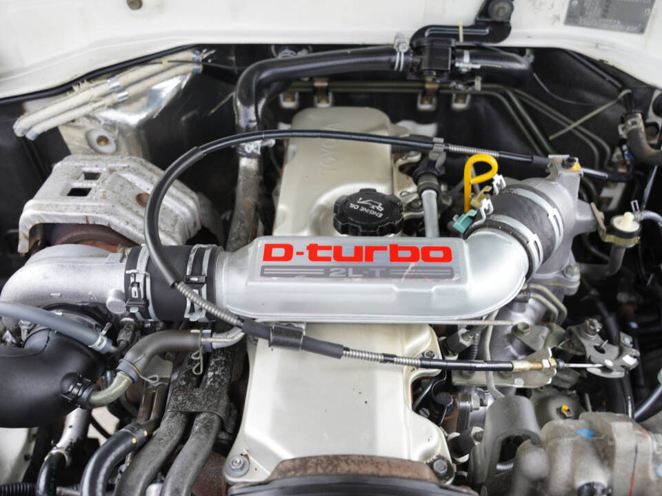 Immagine 41/50 di Toyota Land Cruiser 2.4 LX Turbo (1992)
