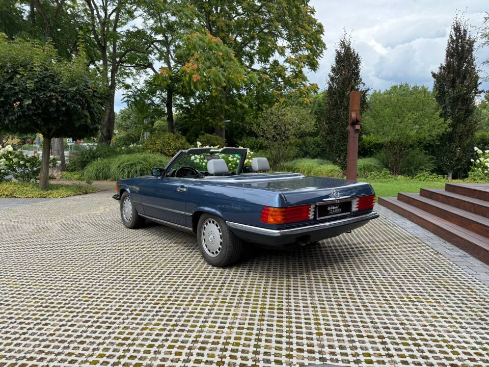 Image 3/30 of Mercedes-Benz 560 SL (1987)